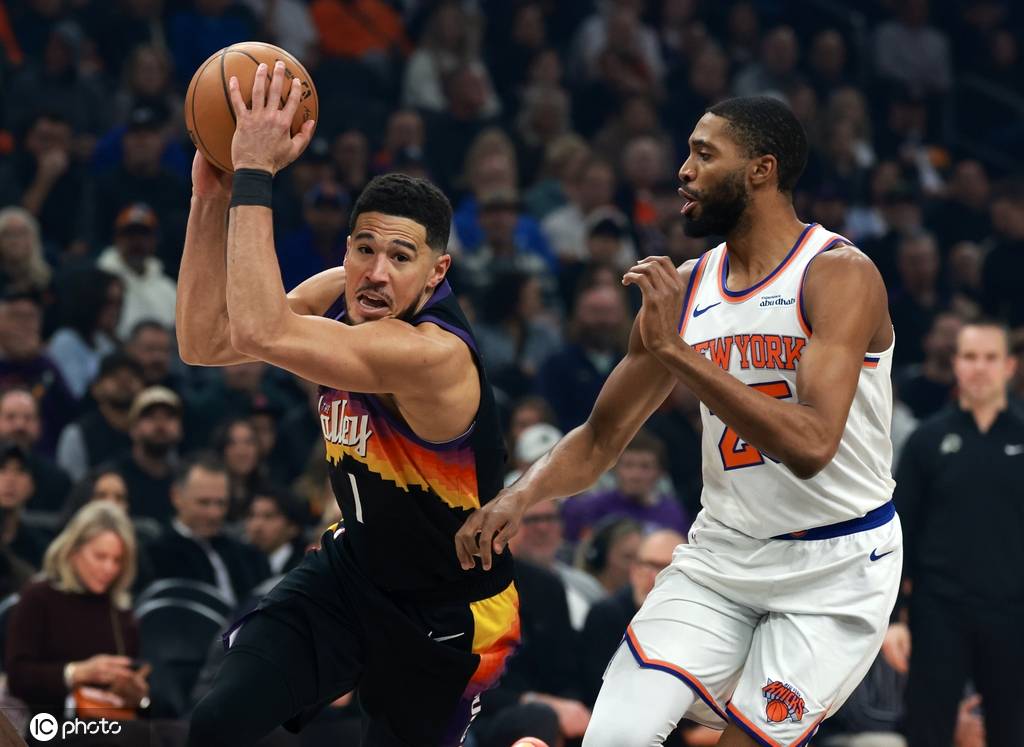 布克31+8狄龙27+7+5 布伦森27分太阳击败尼克斯